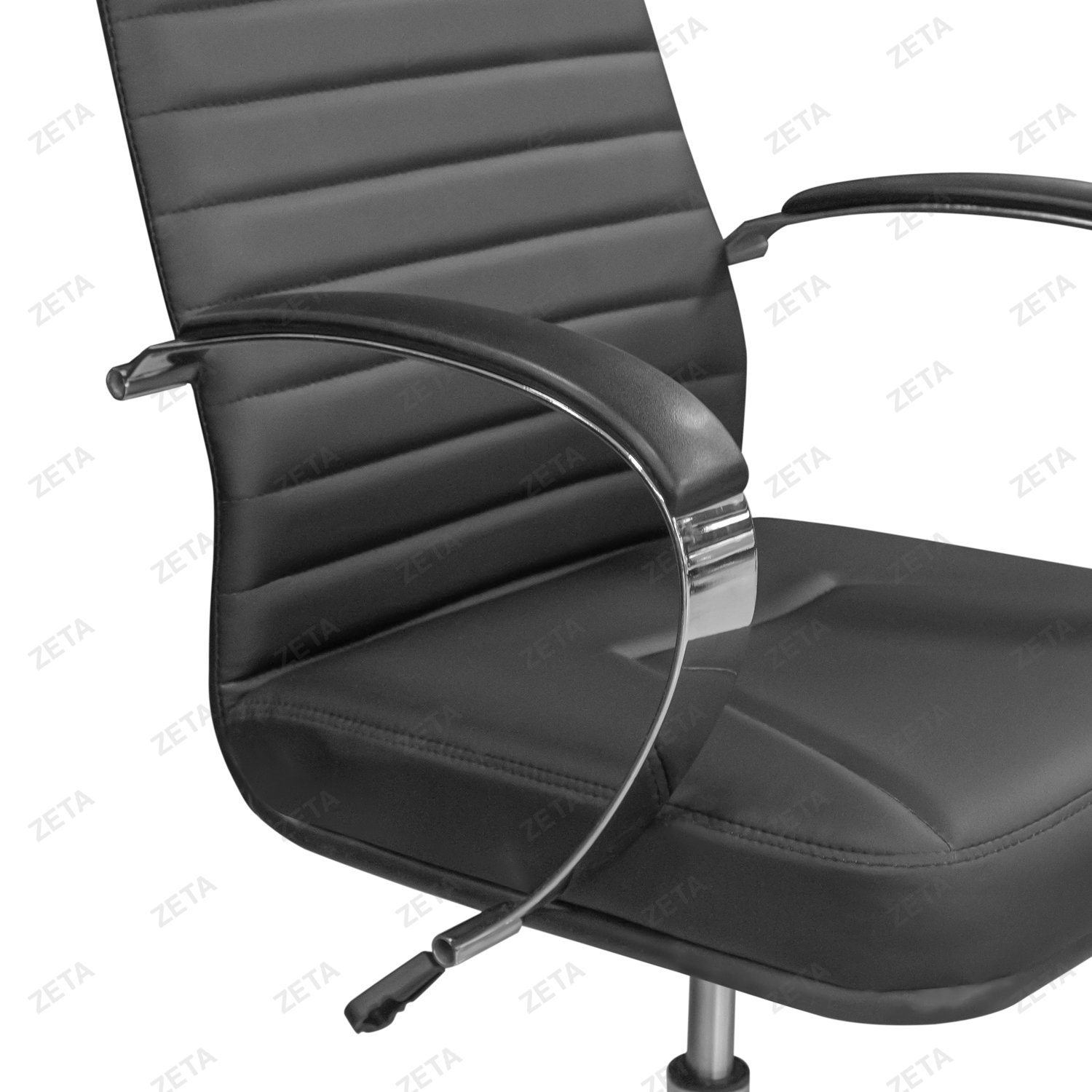 Кресло "Ленайс Плюс" (чёрный)