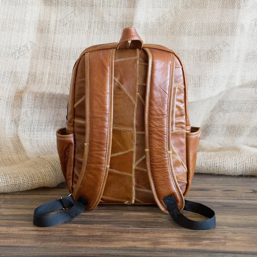 Рюкзак Ельдан М из кожи