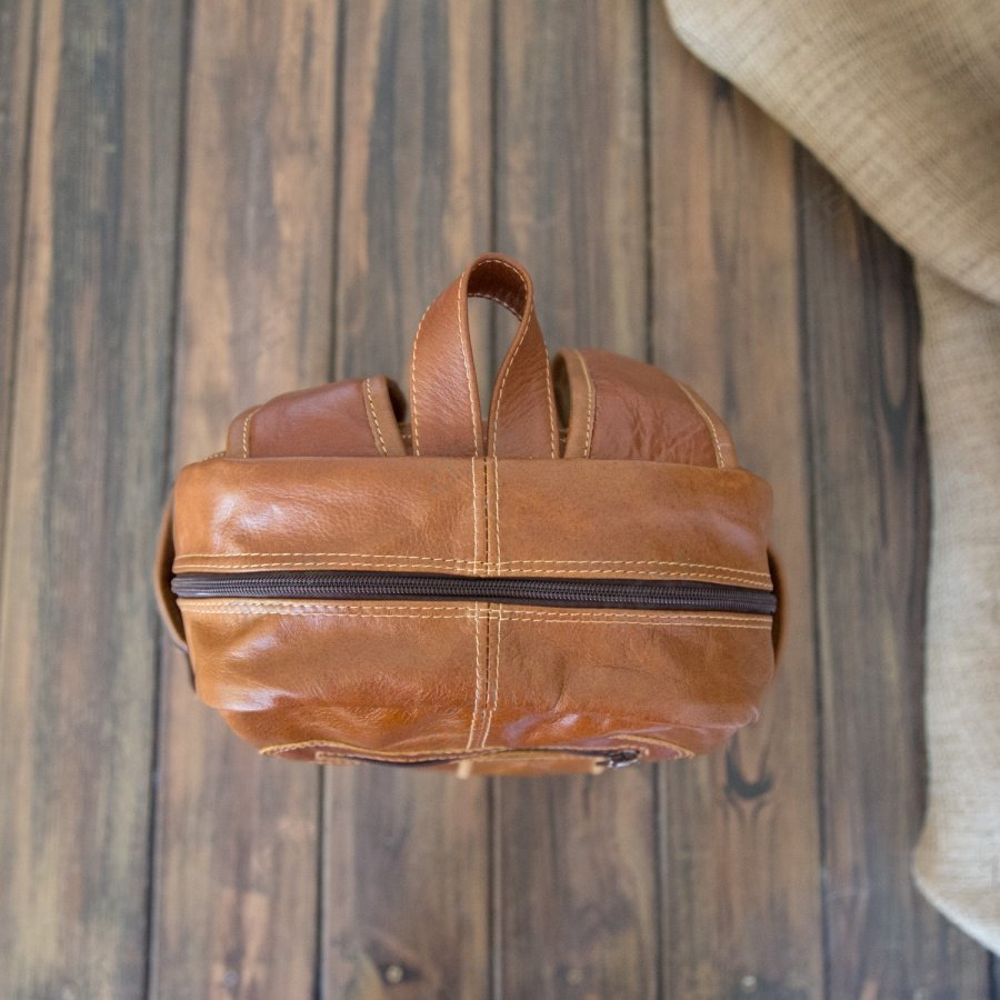 Рюкзак Ельдан М из кожи