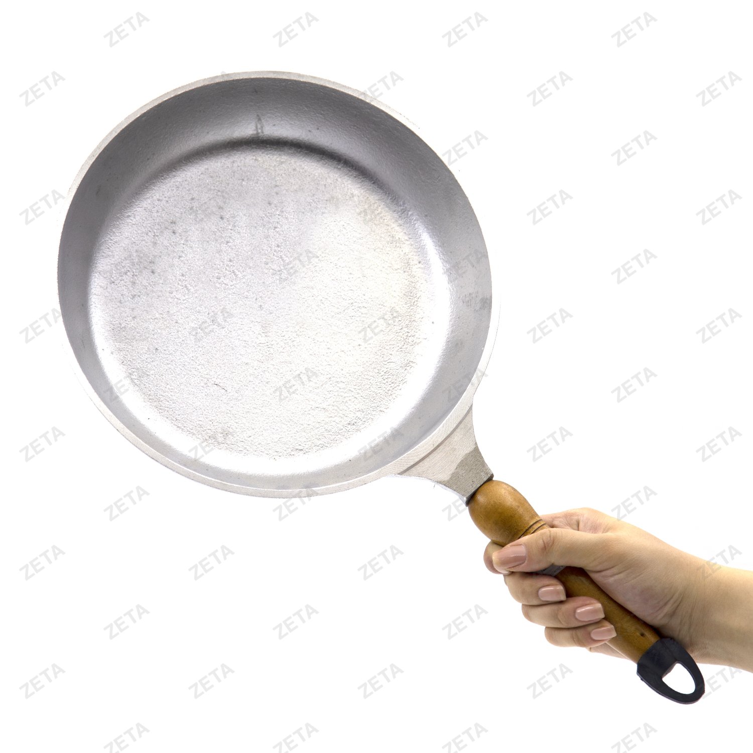 Сковорода из алюминия d 26 см.